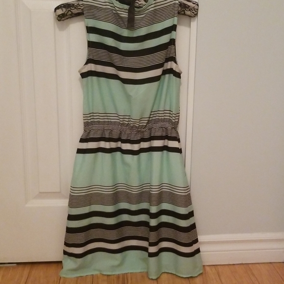 Retro dress - Picture 4 of 4